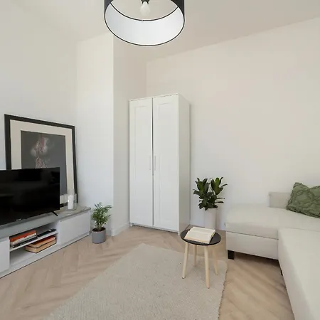 Komfortowe I Przytulne Studio Blisko Parku Wroclaw By Noclegi Renters Exterior photo